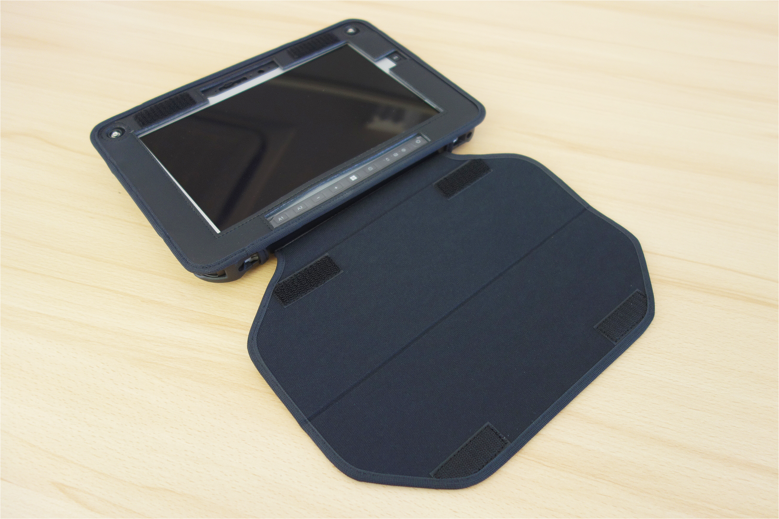 Panasonic TOUGHBOOK FZ-G2ソフトケース(フタ付き、標準バッテリータイプ)