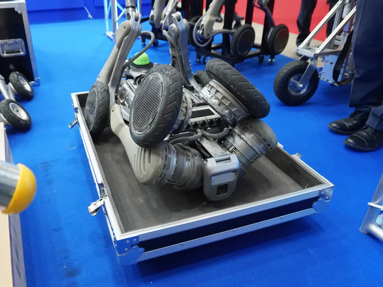 いれもん通信250号~オーダーメイド四足歩行ロボット搬送ケース~